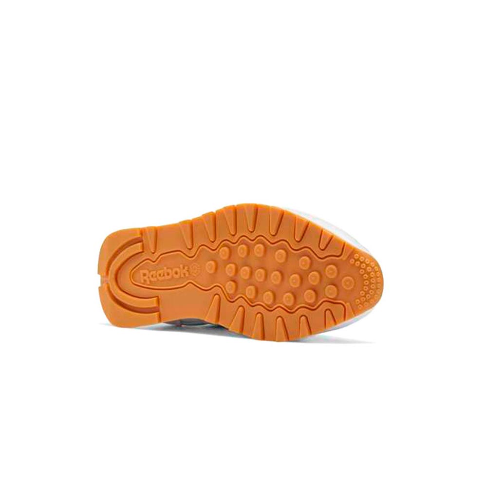Classic Leather Reebok Shoes image number 3