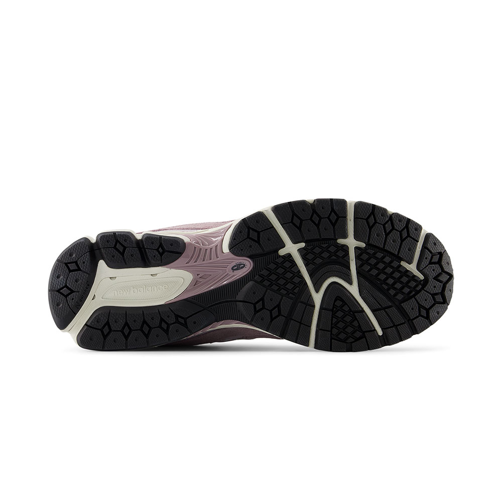 2002 New Balance image number 4