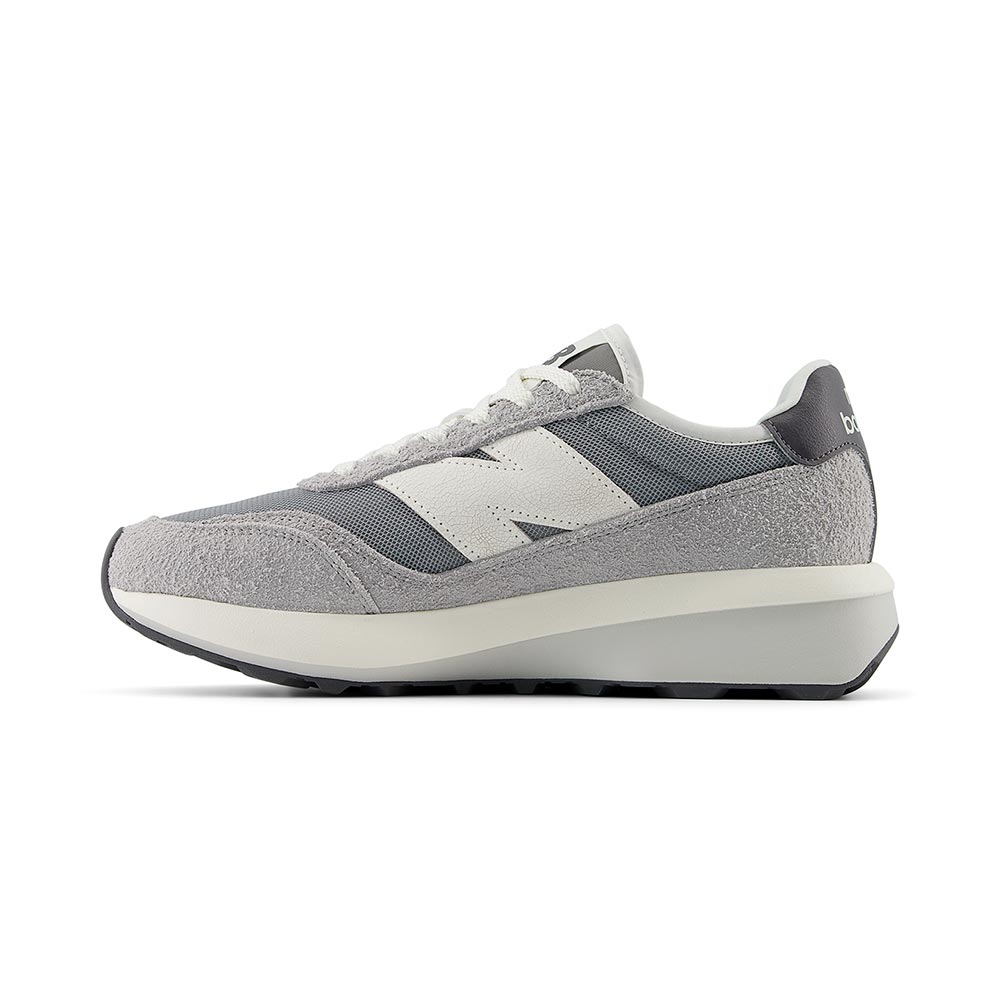 370 New Balance image number 1