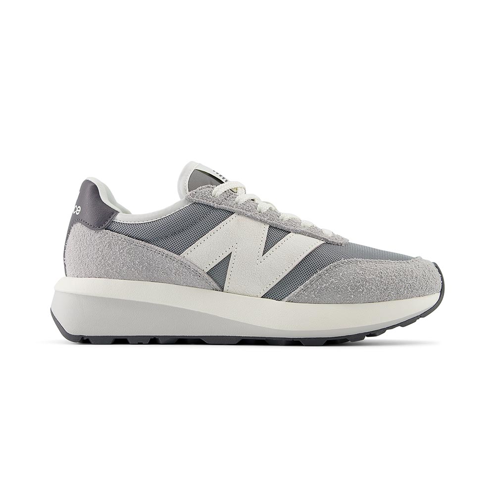 370 New Balance image number 0